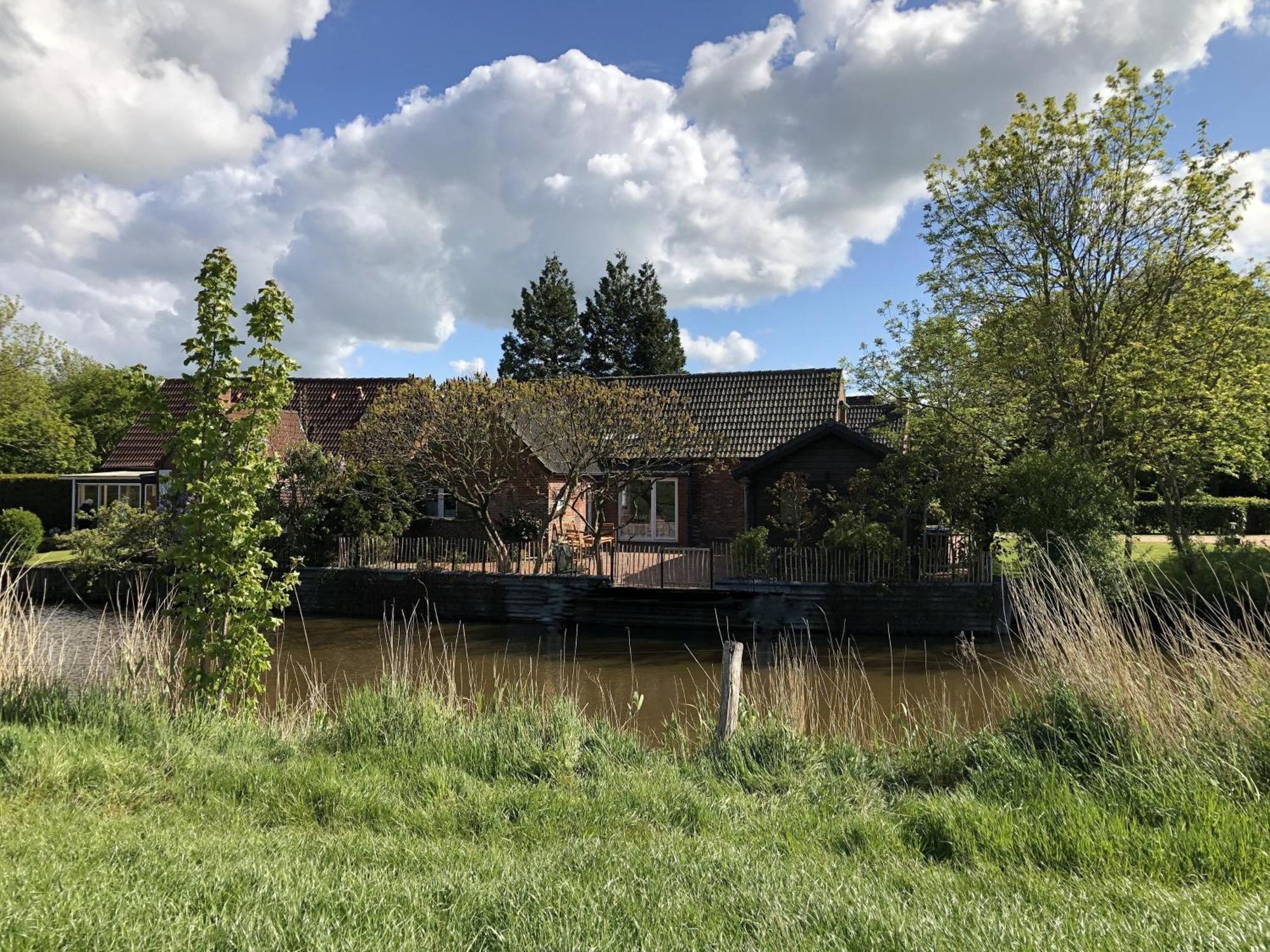 Вилла Haus "Am Kanal" Крумхёрн Экстерьер фото